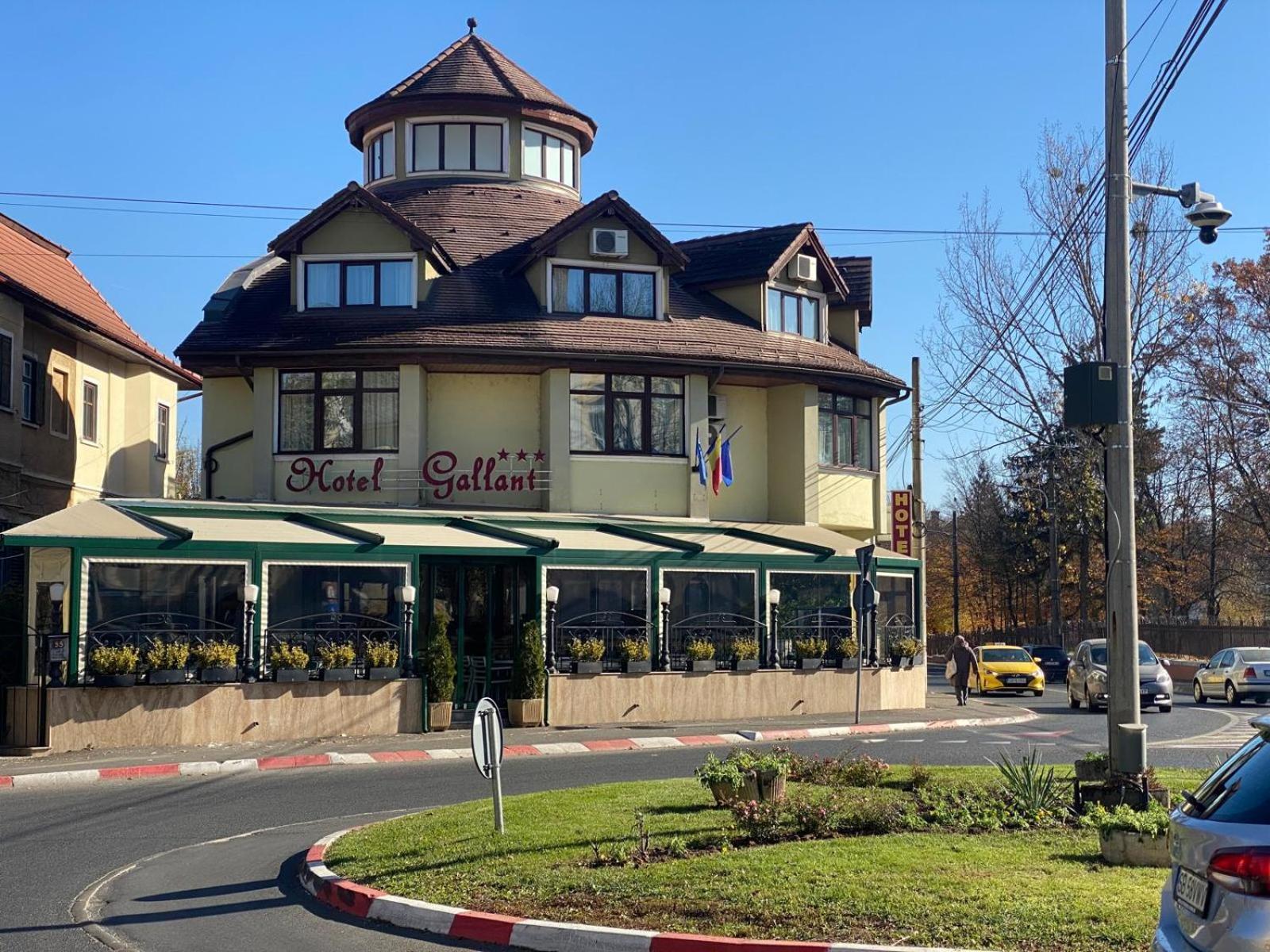 Hotel Gallant Сибиу Экстерьер фото